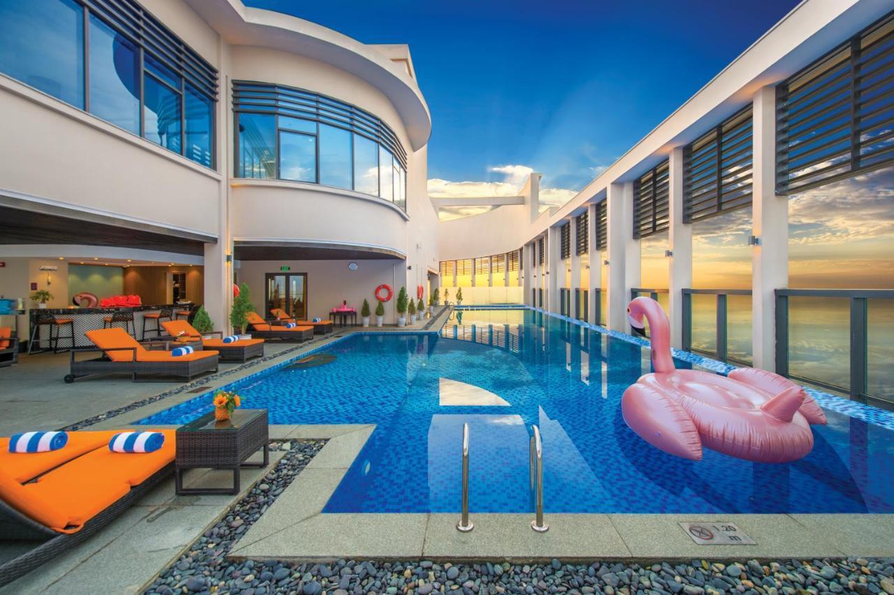 Luxury 5-star, Rooftop Pool * Da Nang