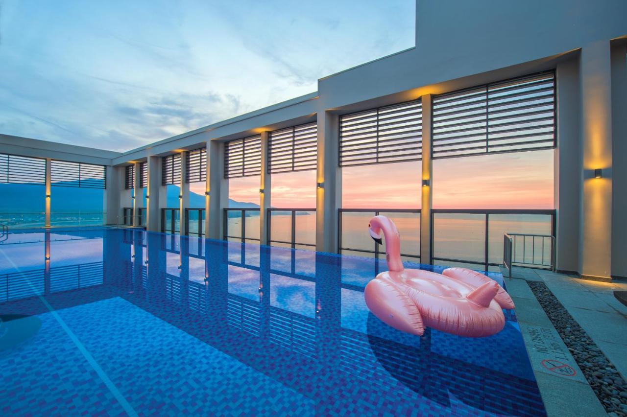 Luxury 5-star, Rooftop Pool * Da Nang