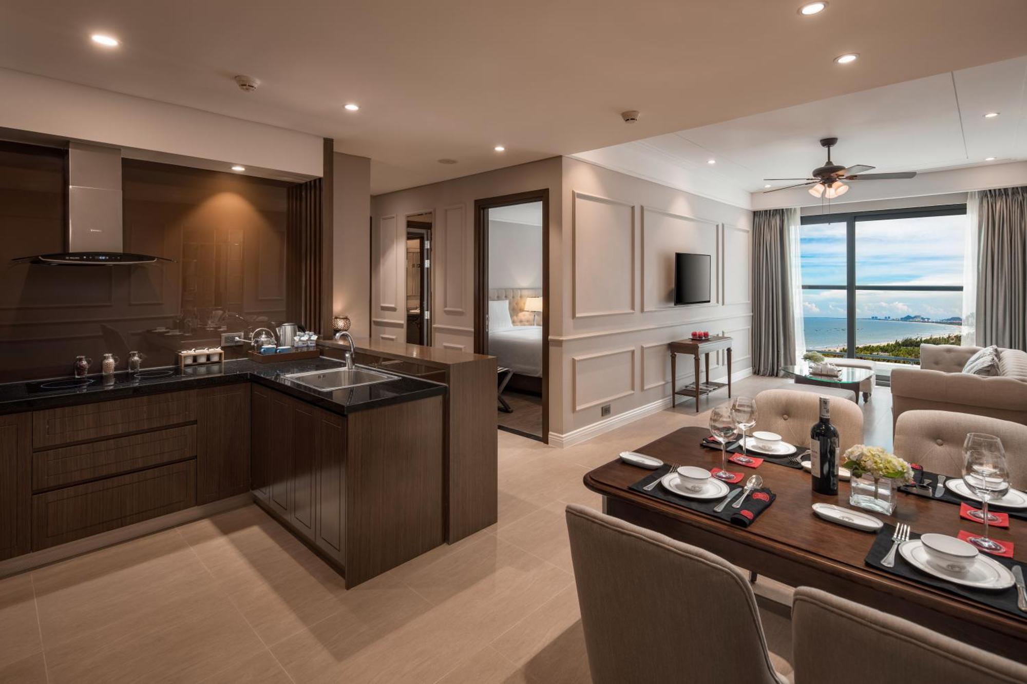 Luxury 5-star, Rooftop Pool Da Nang